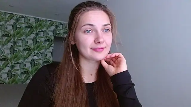 Olivia shine online show from October 18, 2025, 4:26 am