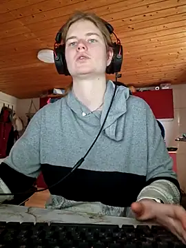 the real anna online show from April 15, 2026, 9:16 am