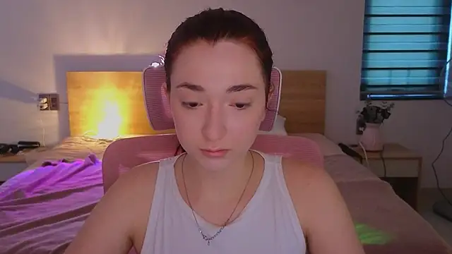 YasmineWest online show from April 29, 2026, 7:12 am