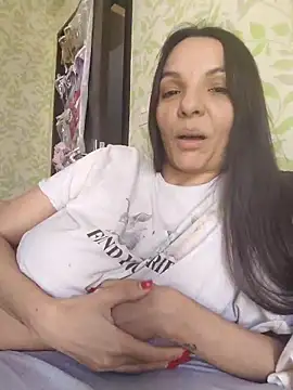 Snapshot of samilux5 chatting on September 22, 2025, 3:58 pm samilux5 online show from September 22, 2025, 3:58 pm