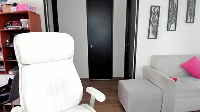 Snapshot of jess_1a chatting on February 20, 2026, 5:02 pm jess 1a online show from February 20, 2026, 5:02 pm