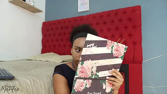 Snapshot of saray_mardez chatting on September 18, 2025, 12:07 pm saray mardez online show from September 18, 2025, 12:07 pm