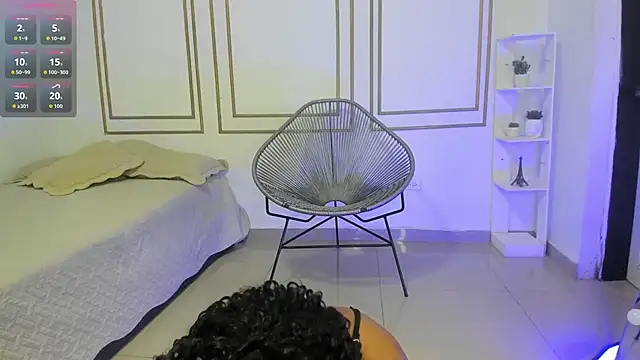 Snapshot of saray_mardez chatting on September 28, 2025, 12:10 pm saray mardez online show from September 28, 2025, 12:10 pm