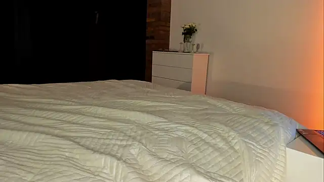 Rachel Rey online show from April 8, 2026, 6:19 pm