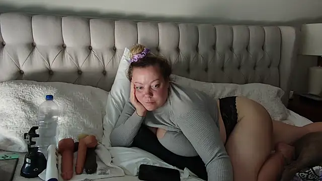 Snapshot of Beauty4AGent chatting on December 10, 2024, 8:38 pm Beauty4AGent online show from December 10, 2024, 8:38 pm