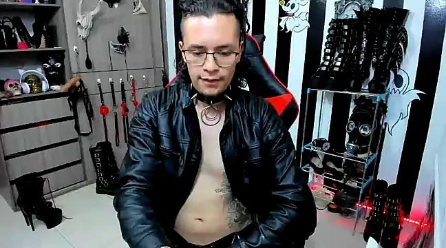 Snapshot of daven56 chatting on January 20, 2025, 3:39 pm daven56 online show from January 20, 2025, 3:39 pm