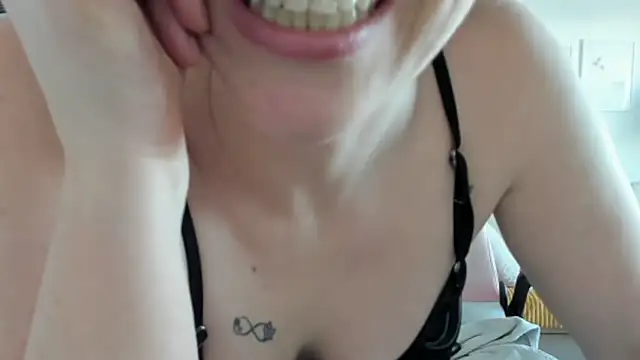 emmita69  online show from January 19, 2025, 9:55 am