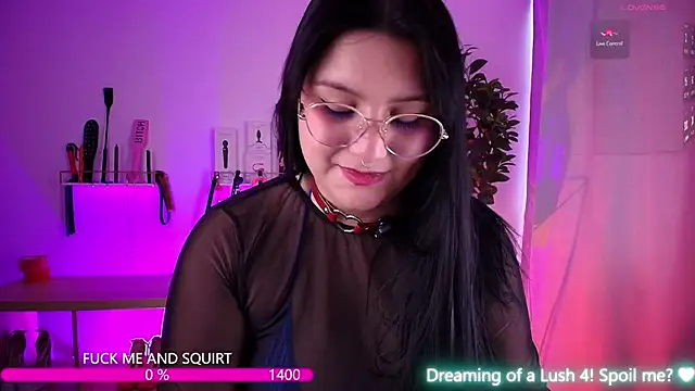 Snapshot of catha_cat chatting on May 6, 2026, 5:18 pm catha cat online show from May 6, 2026, 5:18 pm