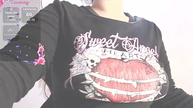 Amara18  online show from November 16, 2025, 5:02 am