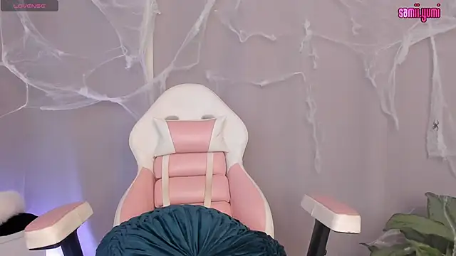 sami monroe online show from October 14, 2025, 3:46 pm