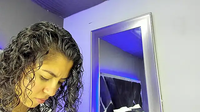 Amareto  online show from November 16, 2025, 12:00 pm