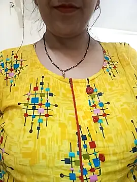 Hot-Shivani online show from February 11, 2026, 7:52 pm