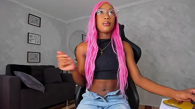 deyy madissonn online show from March 13, 2026, 6:25 pm