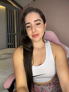 Victoria-And1 online show from April 5, 2026, 11:46 pm