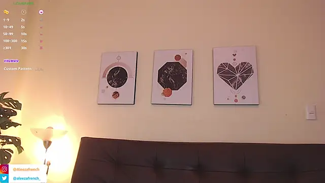 Snapshot of AleezaFrench chatting on February 9, 2025, 1:14 pm AleezaFrench online show from February 9, 2025, 1:14 pm