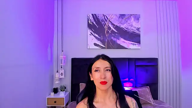 kira moon   online show from March 30, 2026, 8:54 pm