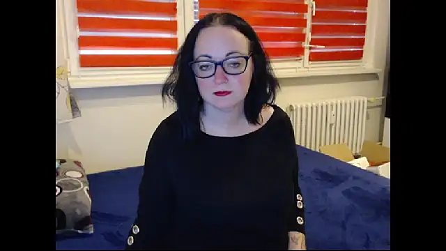 Alexie33 online show from November 23, 2025, 12:27 pm