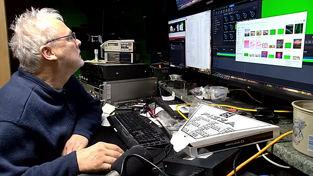 ButtCrackShowing-OOPS online show from March 23, 2026, 6:34 pm