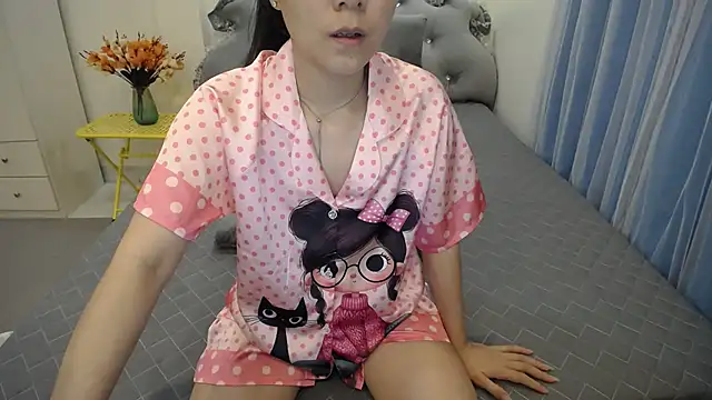 Snapshot of Lavender_Sweet chatting on September 10, 2025, 5:02 pm Lavender Sweet online show from September 10, 2025, 5:02 pm