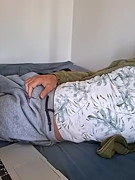 molozeb online show from October 15, 2025, 6:57 am