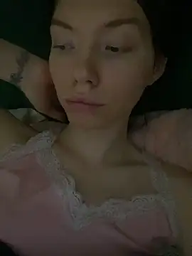 Lisaaa Alisa online show from November 4, 2025, 7:35 pm