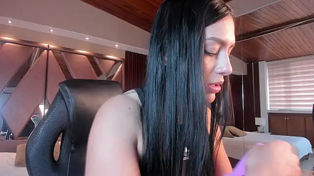 carina rossi online show from November 28, 2025, 12:08 pm