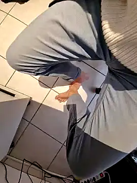 Snapshot of Lorent6969 chatting on January 20, 2025, 11:56 am Lorent6969 online show from January 20, 2025, 11:56 am