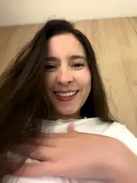 LittleDoll    online show from November 8, 2025, 11:25 pm