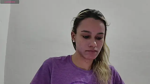 SamanthaWatson online show from November 27, 2025, 12:02 am