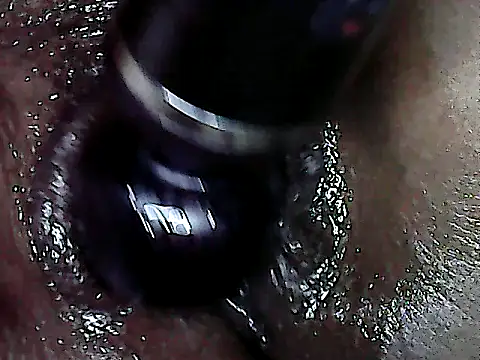 Snapshot of BLACKMAGICCCX chatting on October 5, 2025, 10:07 pm BLACKMAGICCCX online show from October 5, 2025, 10:07 pm