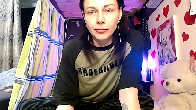 Snapshot of HarleyQuinn_69 chatting on March 3, 2025, 8:00 pm HarleyQuinn 69 online show from March 3, 2025, 8:00 pm