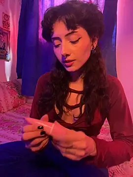 LiliJones  online show from December 16, 2025, 4:45 pm