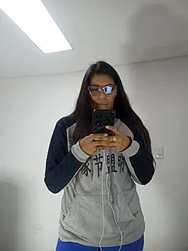 Snapshot of Luna_Dumont chatting on July 12, 2026, 11:01 am Luna Dumont online show from July 12, 2026, 11:01 am