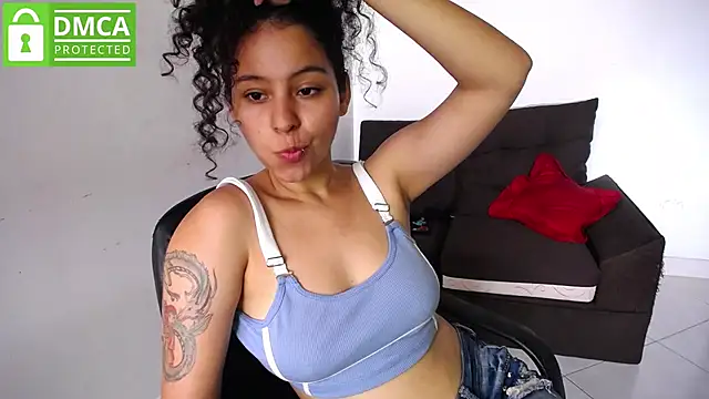 Snapshot of Mr_MrsCurie chatting on January 9, 2025, 6:47 pm Mr MrsCurie online show from January 9, 2025, 6:47 pm