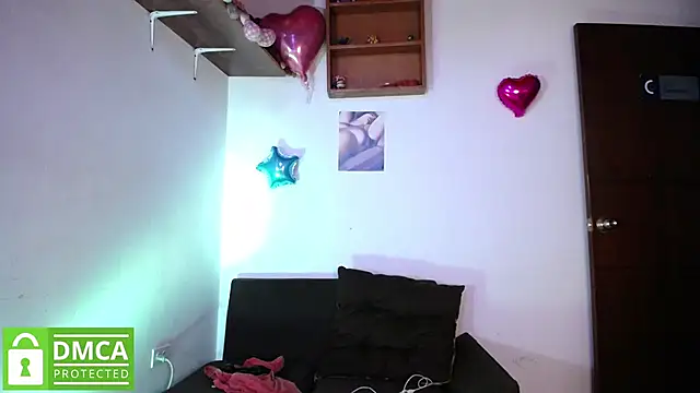 Snapshot of Mr_MrsCurie chatting on January 22, 2025, 10:26 pm Mr MrsCurie online show from January 22, 2025, 10:26 pm