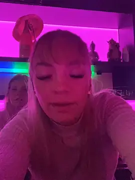 LizzyLush  online show from September 12, 2025, 12:00 am