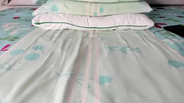 maybelline69 online show from November 24, 2025, 9:03 pm