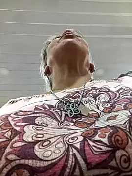 DirtyBIianca online show from February 13, 2025, 5:11 pm