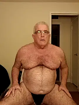 Snapshot of ShoreCock chatting on December 10, 2024, 9:55 am ShoreCock online show from December 10, 2024, 9:55 am