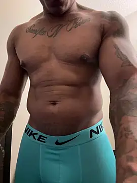 Snapshot of MidnightFlexxx chatting on November 10, 2025, 11:09 am MidnightFlexxx online show from November 10, 2025, 11:09 am