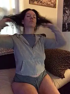 SidneyRaee online show from October 21, 2025, 6:41 pm