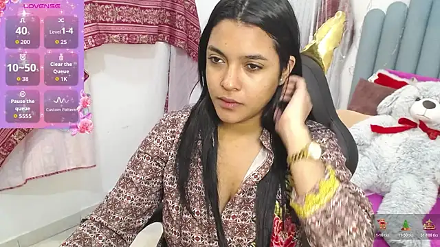 lakshmiraniii online show from December 15, 2025, 11:36 am