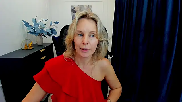 Snapshot of Sinty_Devis chatting on September 19, 2025, 11:33 am Sinty Devis online show from September 19, 2025, 11:33 am