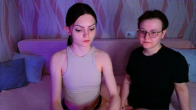  crazy baby  online show from April 28, 2026, 7:19 pm