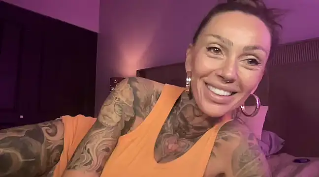 Snapshot of KadaLove69 chatting on December 19, 2024, 11:14 pm KadaLove69 online show from December 19, 2024, 11:14 pm