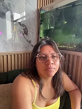 Snapshot of Nina-Eros1 chatting on May 23, 2026, 6:12 pm Nina-Eros1 online show from May 23, 2026, 6:12 pm