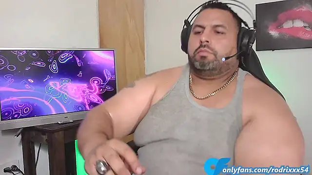 Snapshot of rodrix54 chatting on January 15, 2025, 1:12 am rodrix54 online show from January 15, 2025, 1:12 am