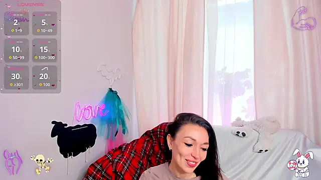 jessica tiny online show from May 9, 2026, 2:28 am