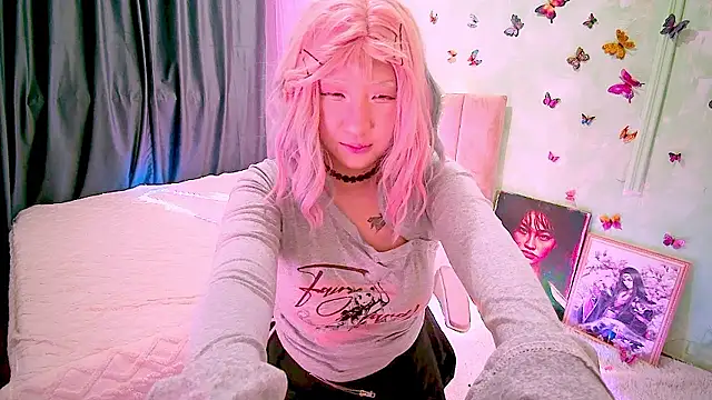 Akemilun online show from January 7, 2026, 9:06 pm