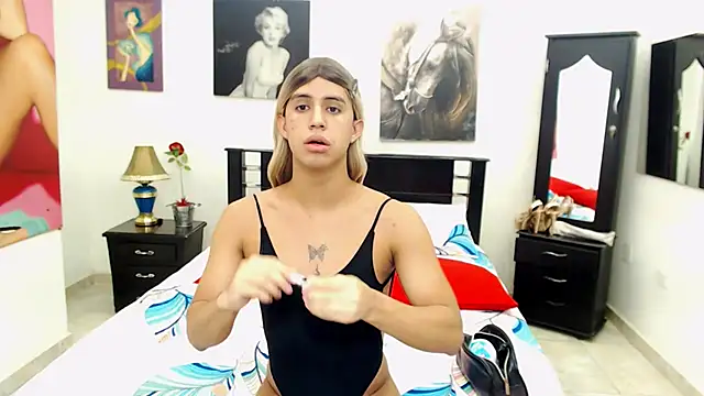 VeronicaReynolds online show from February 20, 2025, 12:04 pm